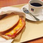 ホットサンド 3種のチーズとベーコン・エッグ(ドトールコーヒーショップ 湯島春日通り店)