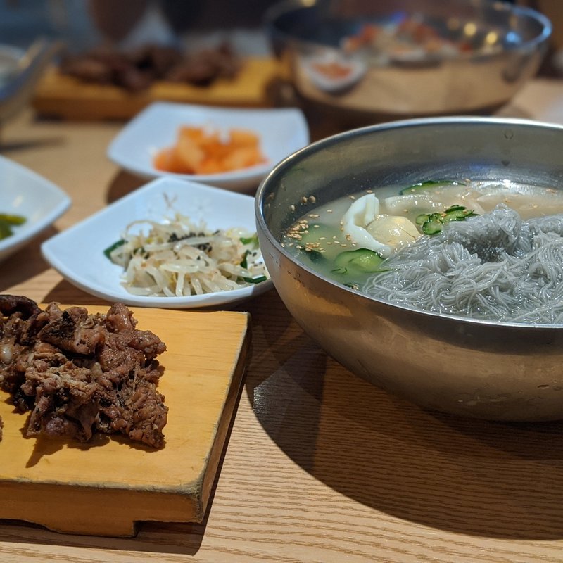炭火焼肉付き水冷麺(コサム冷麺専門店)
