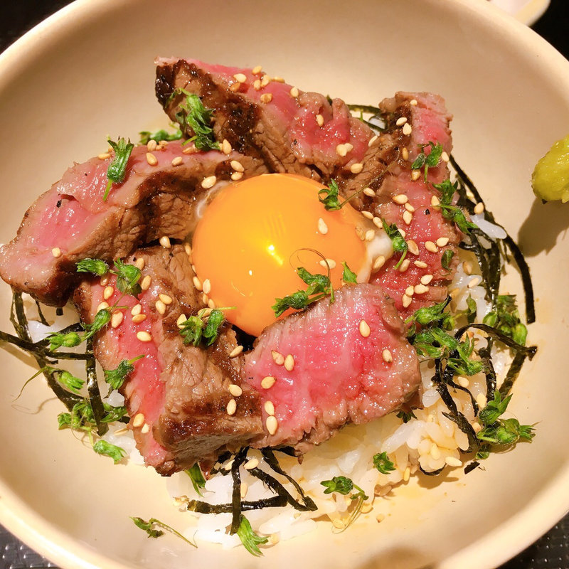 フィレステーキ丼（小）(肉卸小島(ニクオロシコジマ))