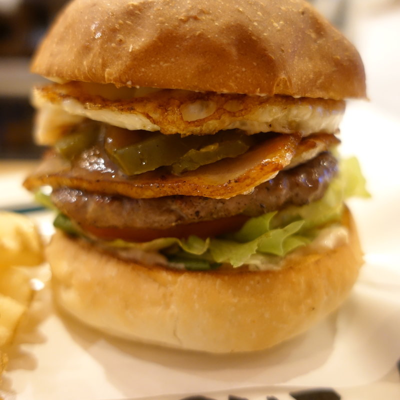 ベーコンエッグバーガー(CRUZ BURGERS & CRAFT BEERS （クルズバーガーズ アンド クラフトビア）)
