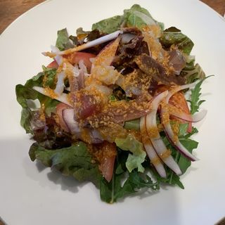 自家製塩タラとアンチョビのサラダとロメスクソース(maspi)