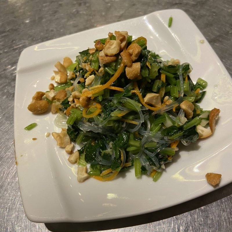 ほうれん草と春雨の和え物(台湾点心屋台 巧匠 (チャオジャン))
