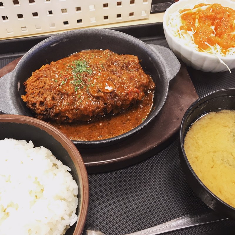 松のやごちそうハンバーグ定食(松乃家 千歳船橋店 )