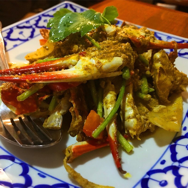 蟹のカレー風味炒め(バーン・プータイ)