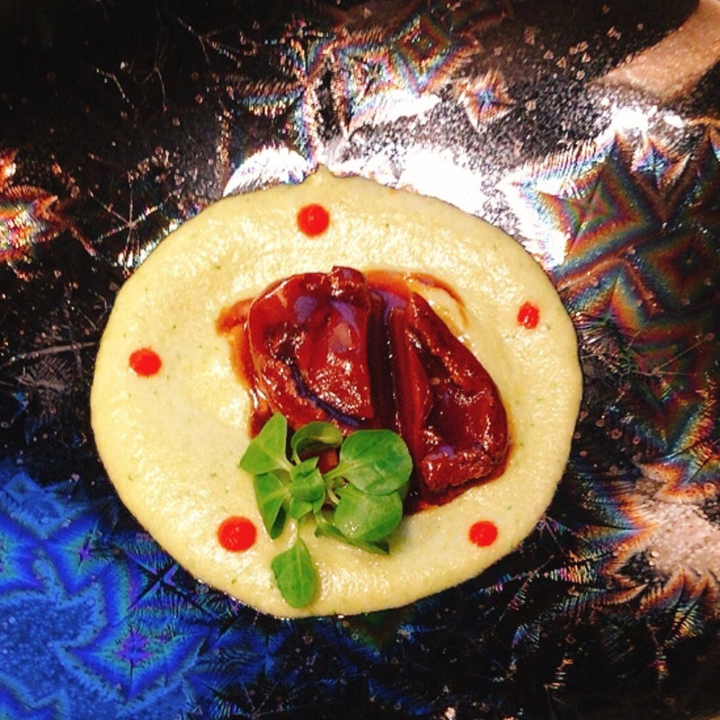 六十頭干し鮑の煮込み グリーンアスパラピューレ(眺遊楼)