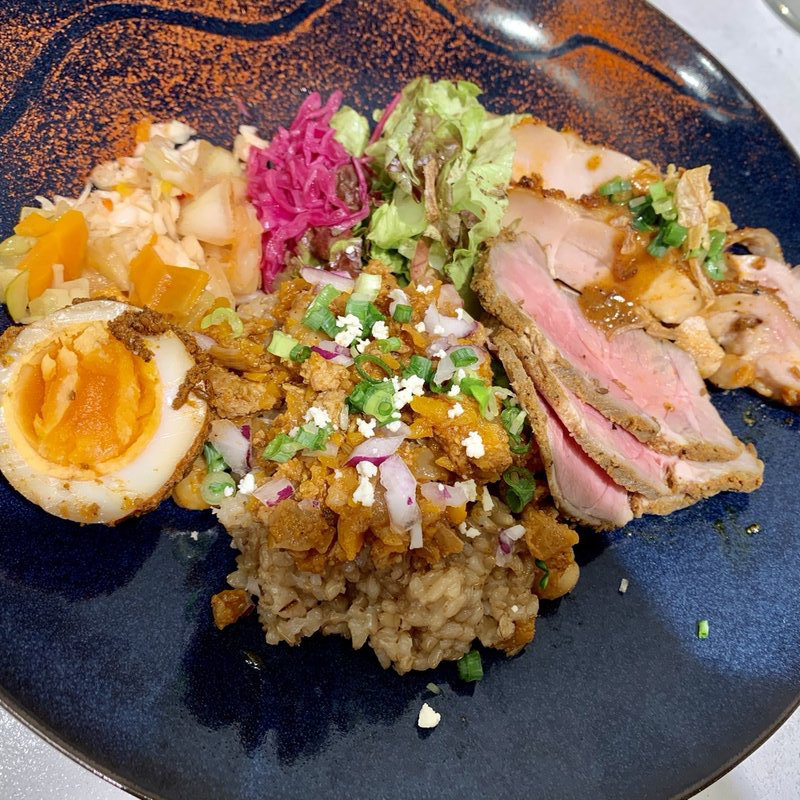 8種のスパイスデリとミニキーマカレー(寝かせ玄米とカレー＆スパイス nuka)