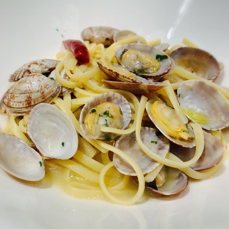 パスタランチセット(ボンゴレ・ビアンコ)(グラン ポレール ワインバー オーサカ)