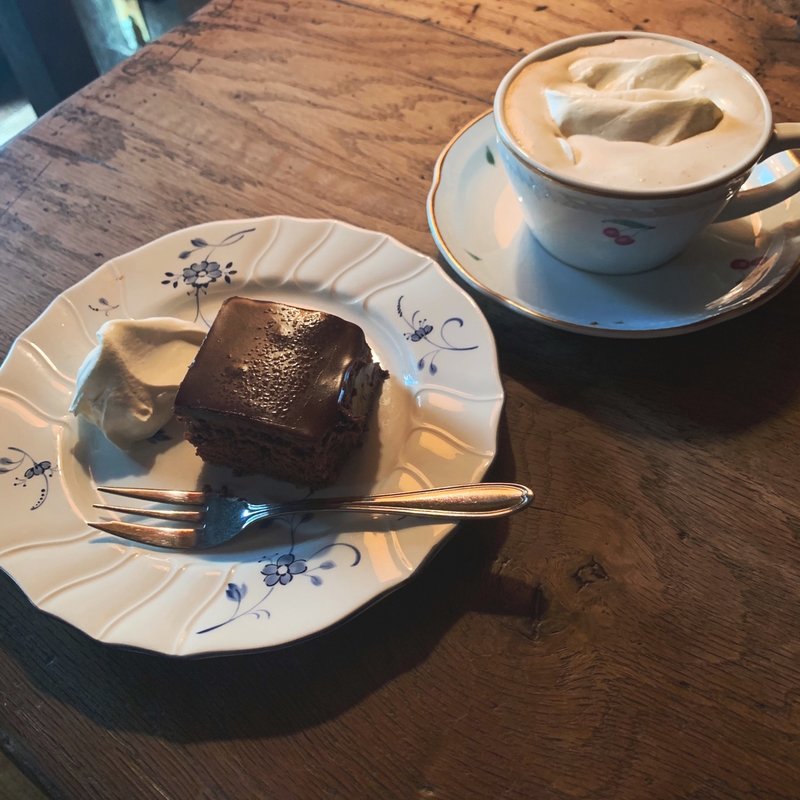 ガトーショコラ(カフェ レ ジュ グルニエ)