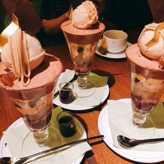 (パティスリー&カフェデリーモ梅田)