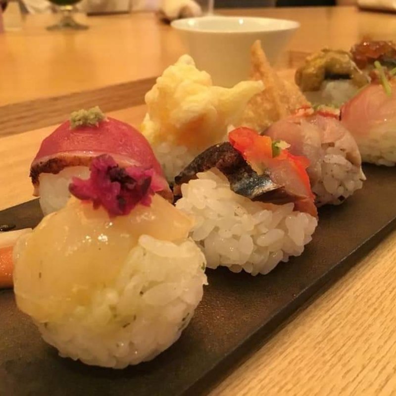 手鞠鮨14貫セット(手鞠鮨と日本茶 宗田)