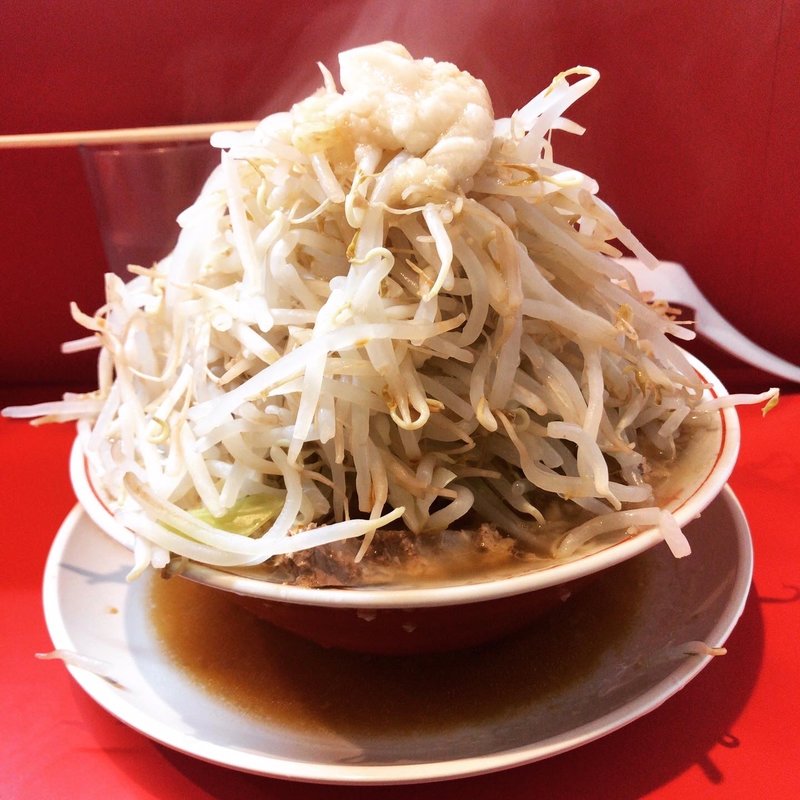 小豚ラーメン　ニンニクアブラカラメマシヤサイマシマシ(麺屋みやび)