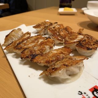 焼きぎゅうざ(餃子dining ウッシッシ)