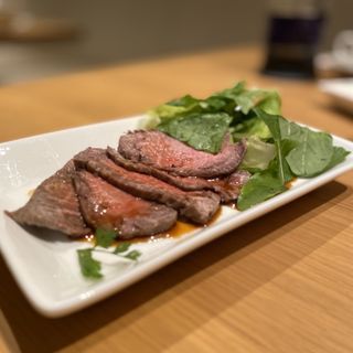 ローストビーフ(餃子dining ウッシッシ)