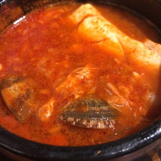 スンドゥブチゲ(吾照里 東京駅八重洲口店 （オジョリ）)