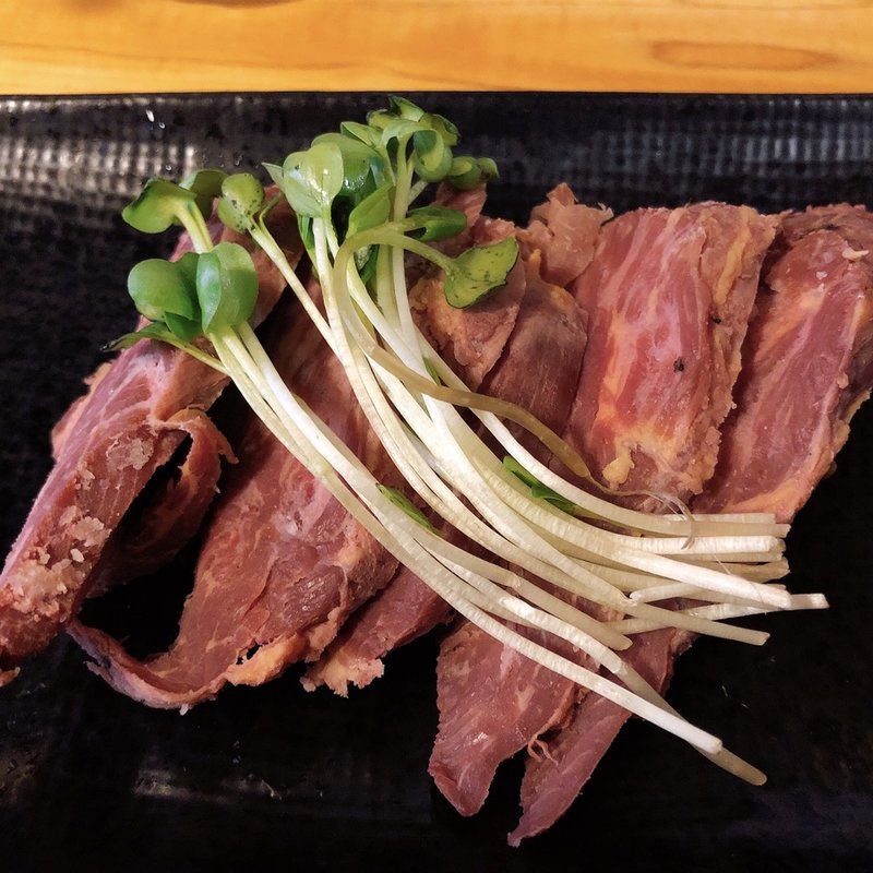 牛サガリのタタキ(大衆酒場BEETLE 五反田)