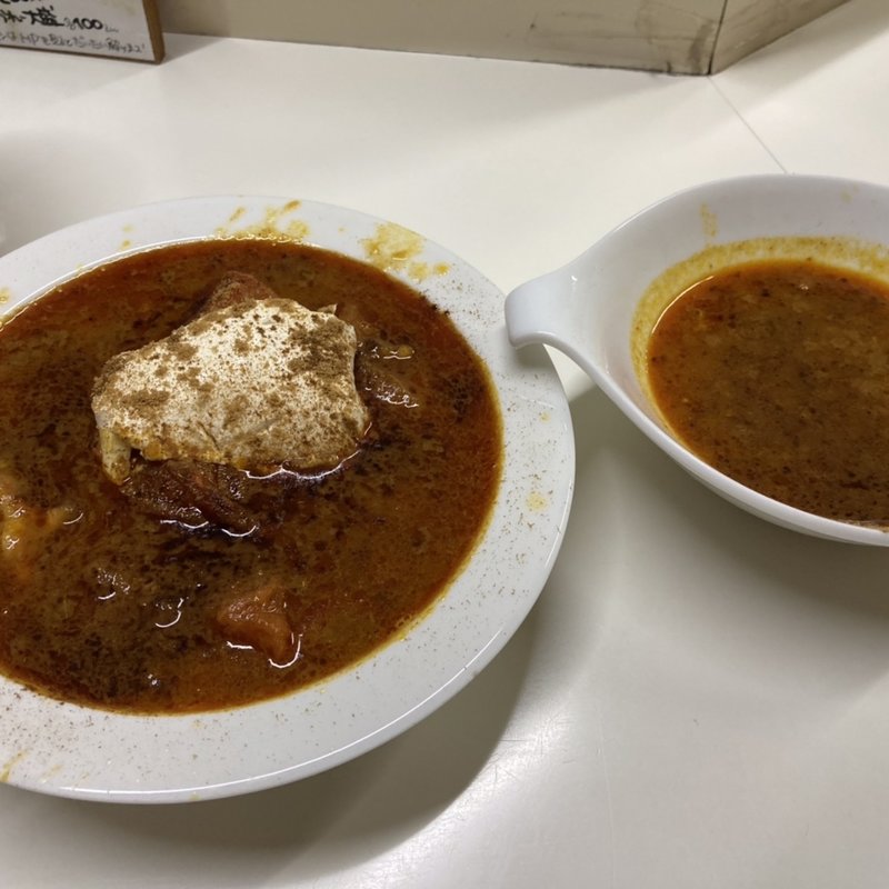 季節のスープカレー初夏（真夏のスリランカ） とっぴんぐ:かれーたまご、チーズ、スパイシーひき肉(かれーの店 うどん)