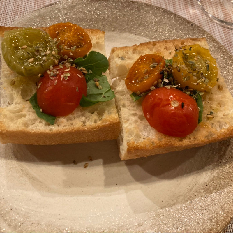 自家製セミドライトマトのブルスケッタ(Gatto e Vino 猫とワイン)