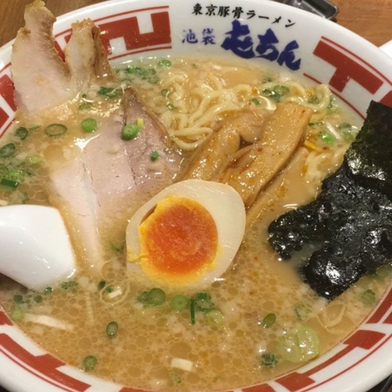 東京豚骨ラーメン(屯ちん 池袋本店)