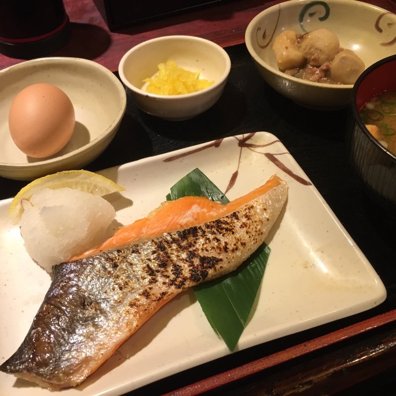 北海紅鮭定食(まどもあぜる )