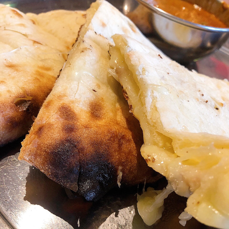 チーズナン(サラム ナマステ)