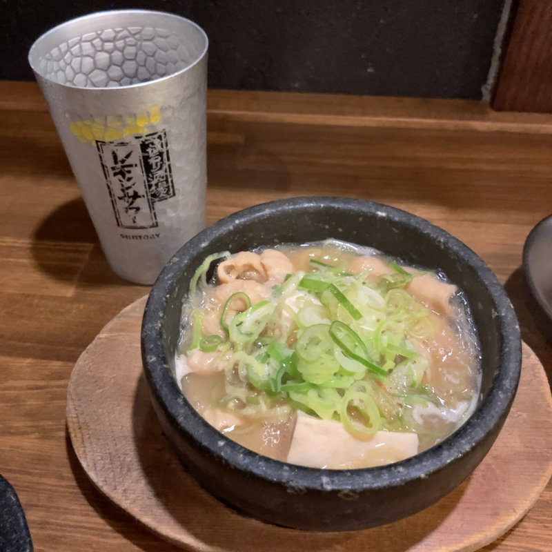 鉄鍋もつ煮(やきとり山長 永山駅前店)