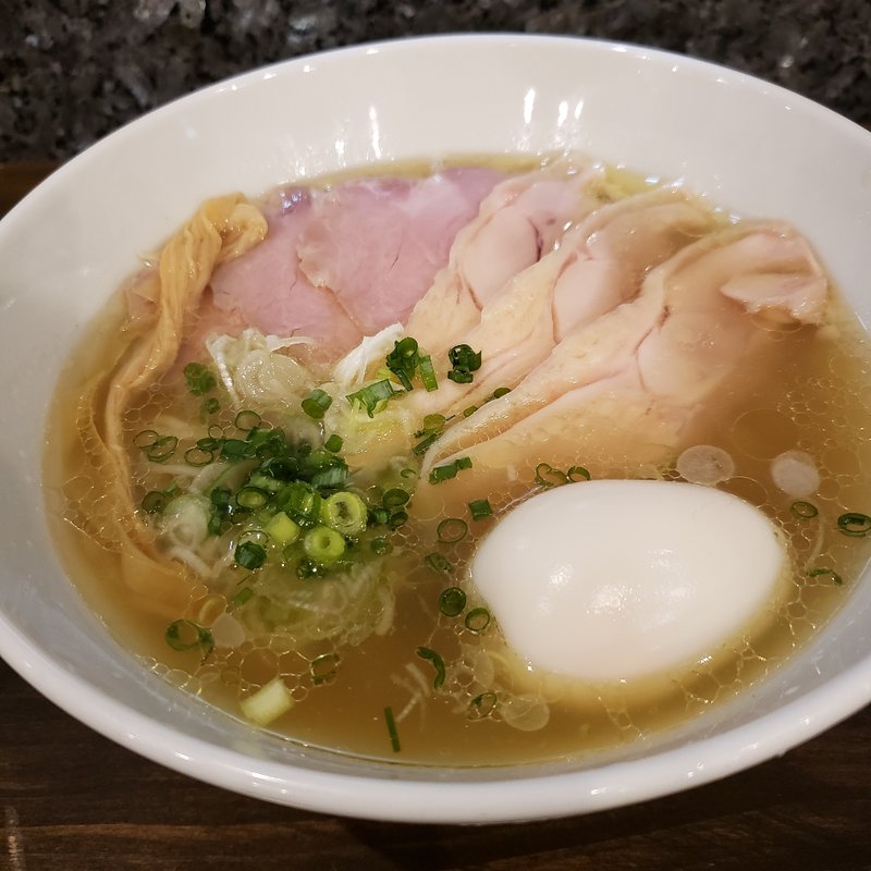 しお全部のせ(町田汁場 しおらーめん進化 町田駅前店 )