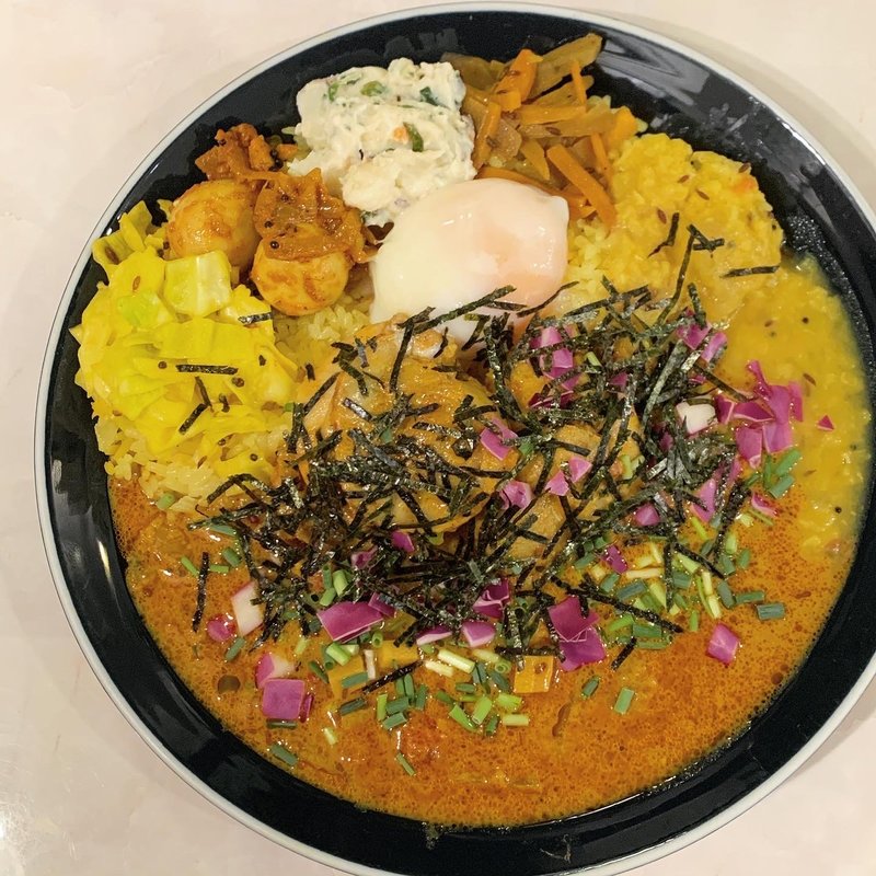 盆カレーゴールド　帆立と蓮根の冷やしカレー(Curry & Spice Bar 咖喱人)