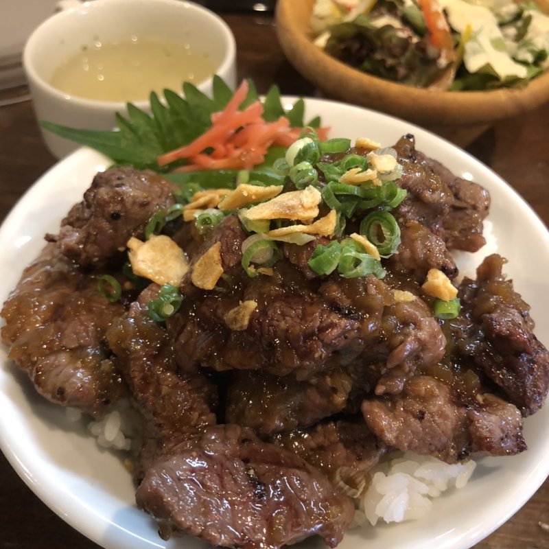 ステーキ丼(ストロングスタイル)