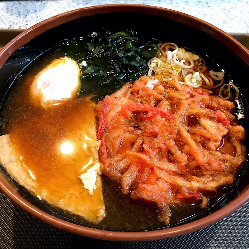 朝そばきつねに紅生姜天(名代　富士そば　石神井公園店)