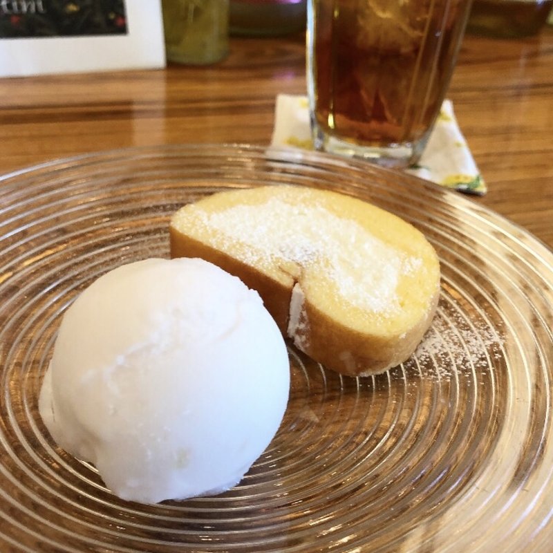 ロールケーキ(CAVA （カーヴァ）)