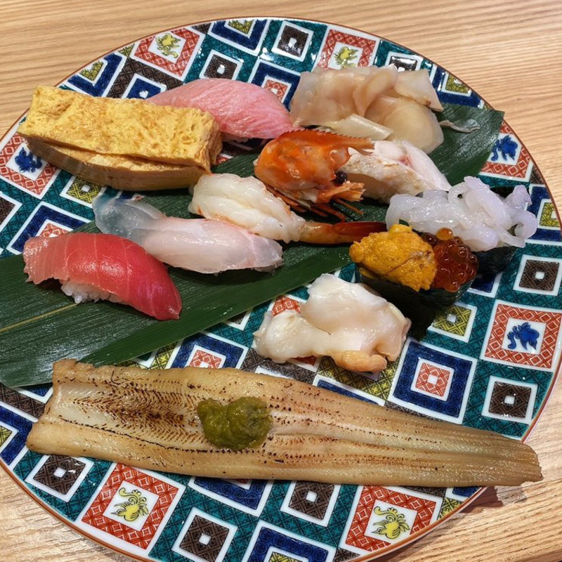 極上セット十貫盛り合わせ(味噌汁付)(もりもり寿し トリエ京王調布店)