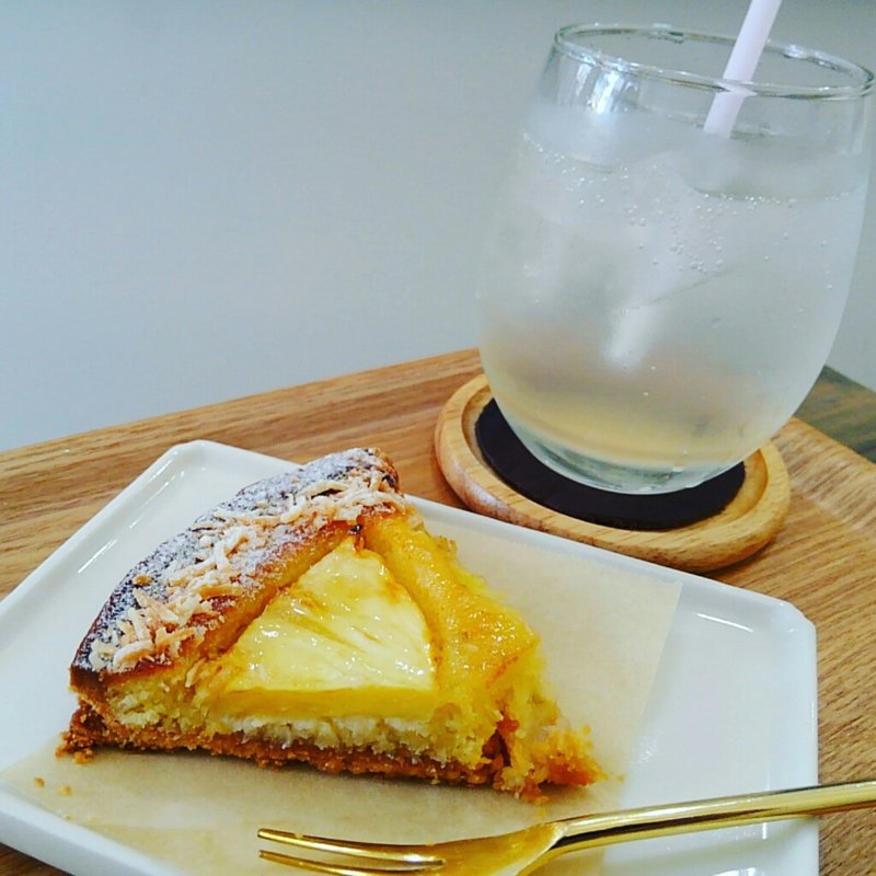 パイナップルのココナッツタルト(あひる珈琲)