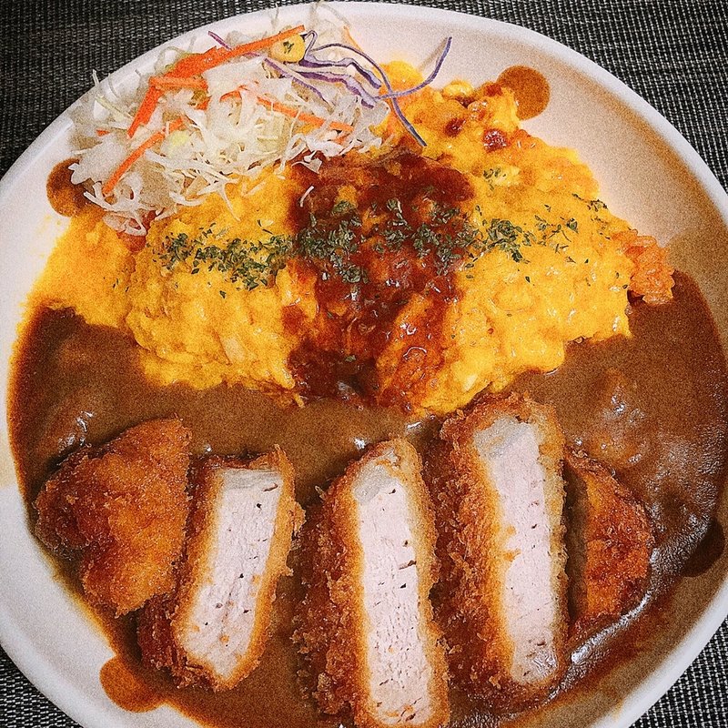 オムカツカレー(すえ☆pi亭)