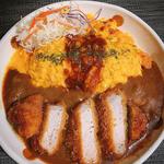 オムカツカレー