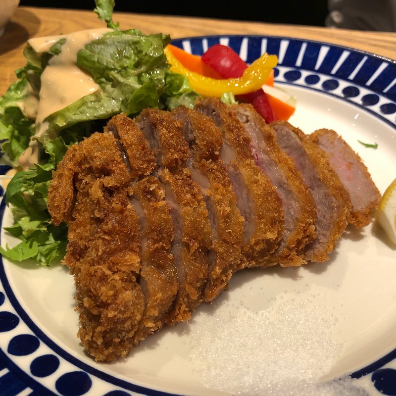 足柄牛のレアカツレツ(小田原バル （【旧店名】小田原　板前バル）)