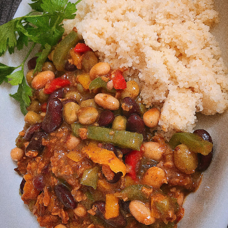 チリコンカンとクスクス(すえ☆pi亭)