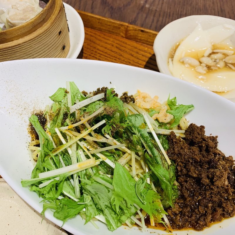 汁なし黒胡麻担々麺(騒豆花 上野店)