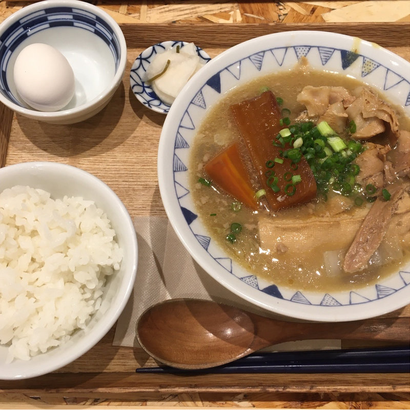 ごろごろごちとん豚汁 D定食ライス(ごちとん ホワイティうめだ店)