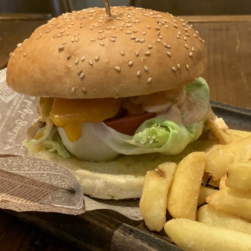 BLTバーガー(クラフトビールタップ秋葉原駅前店)