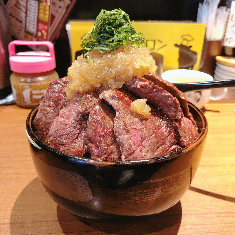 特盛ステーキ丼(1ポンドのステーキハンバーグ タケル 秋葉原店)