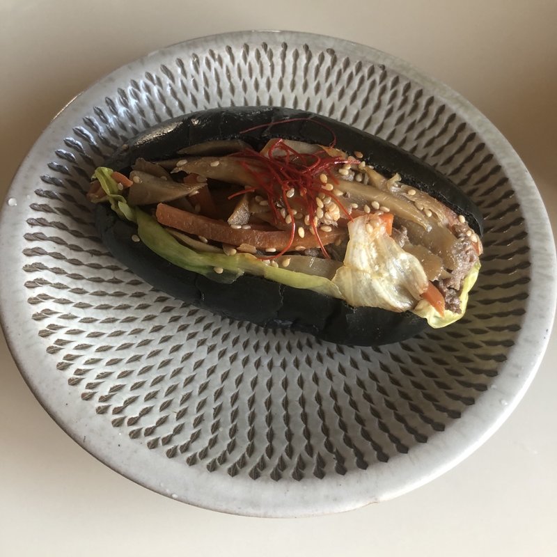 牛ごぼうサンド(ロータスバゲット 中目黒ロータス （Lotus baquette）)