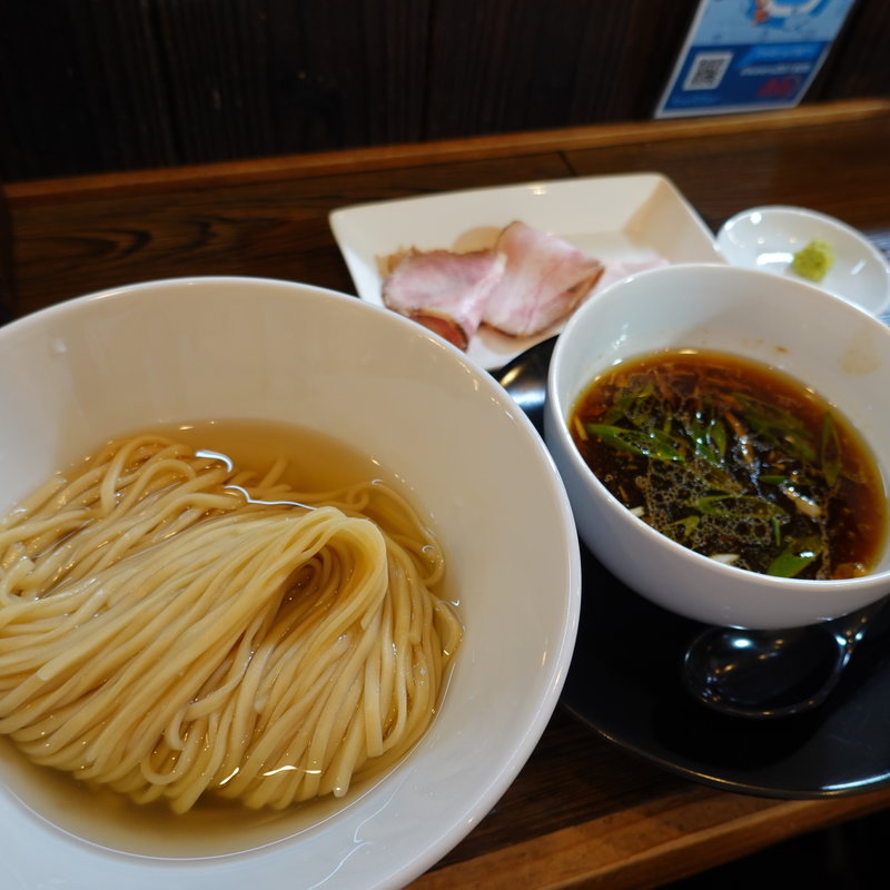昆布水生醤油つけ麺(金彩〜KinIro〜)