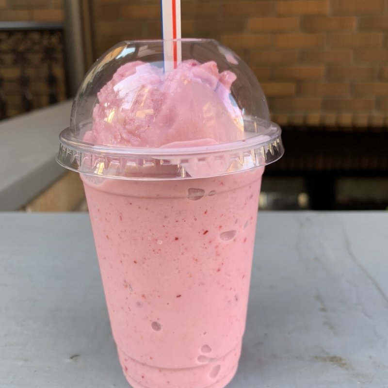 イチゴとラズベリーの練乳フラッペ(バトー)