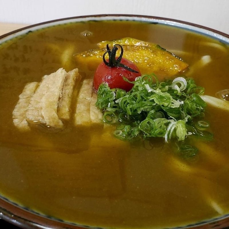 えび天冷しカレーうどん(手打ちうどん　まる泉)