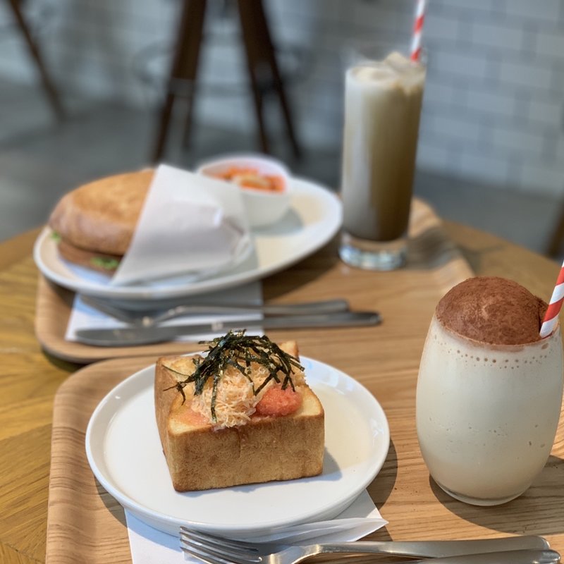 (パンとエスプレッソと博多っと)