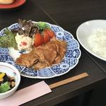 生姜焼き定食(くりくり)
