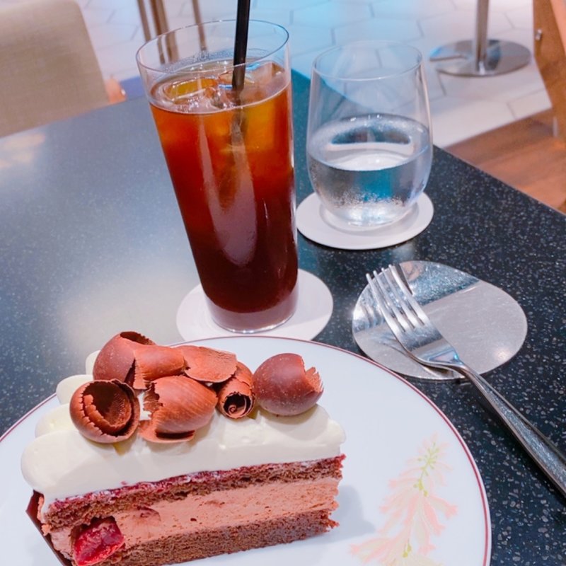 フォレノワール(LE CHOCOLAT ALAIN DUCASSE　ル・ショコラ・アラン・デュカス)