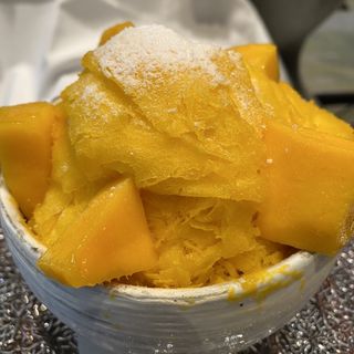 マンゴー＆ココナツのかき氷とヨーグルトソース(ザ パレス ラウンジ - パレスホテル東京)