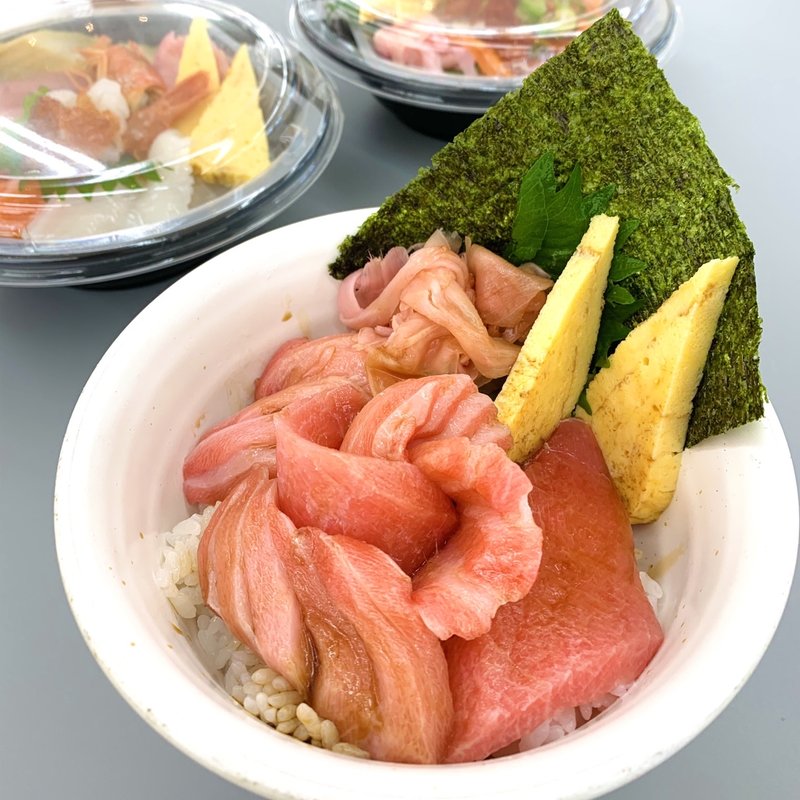 生本まぐろ 大トロ丼(大起水産 街のみなと まぐろパーク 堺本店)