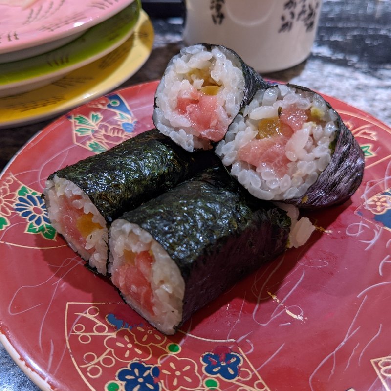 とろたく(回転寿司 根室花まる 銀座店)